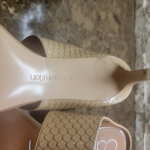 Calvin Klein Cecily Patent/Python Patent Open Toe Sandles with Heels. - Picture 6 of 8